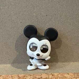Disney doorables series 9 Minnie Mouse 20’s